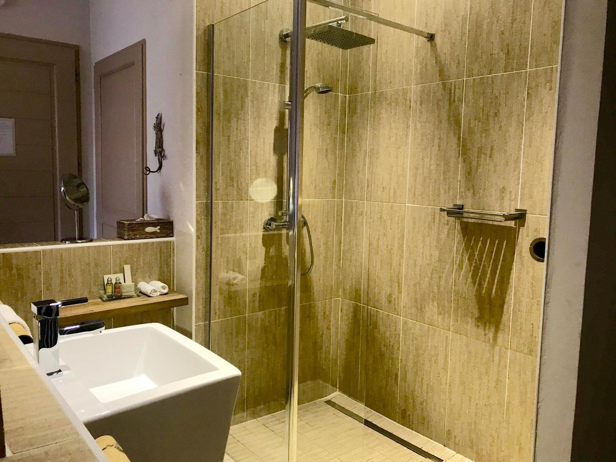 La Singuliere Hotel Sete Bilik gambar