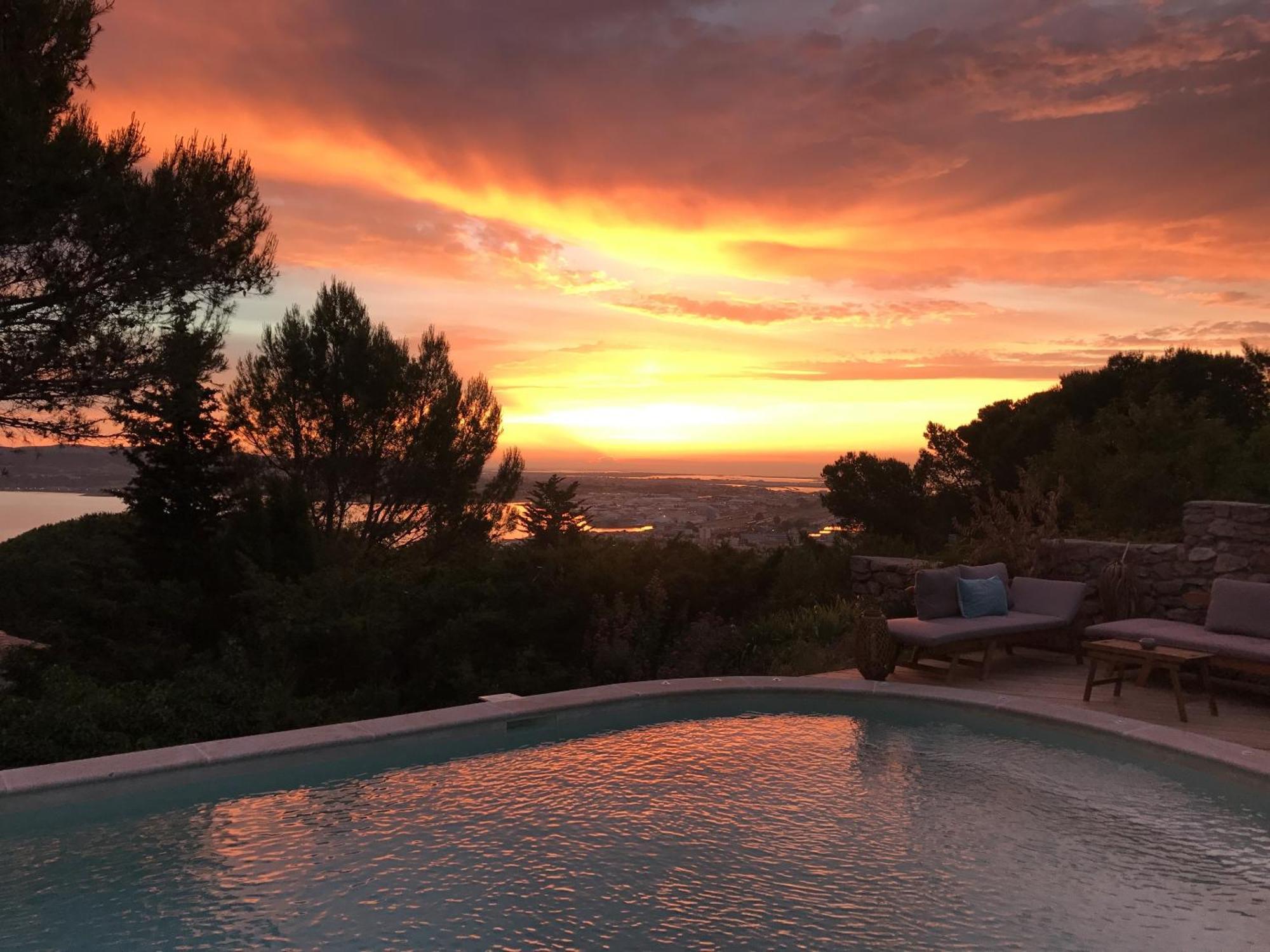 La Singuliere Hotel Sete Luaran gambar